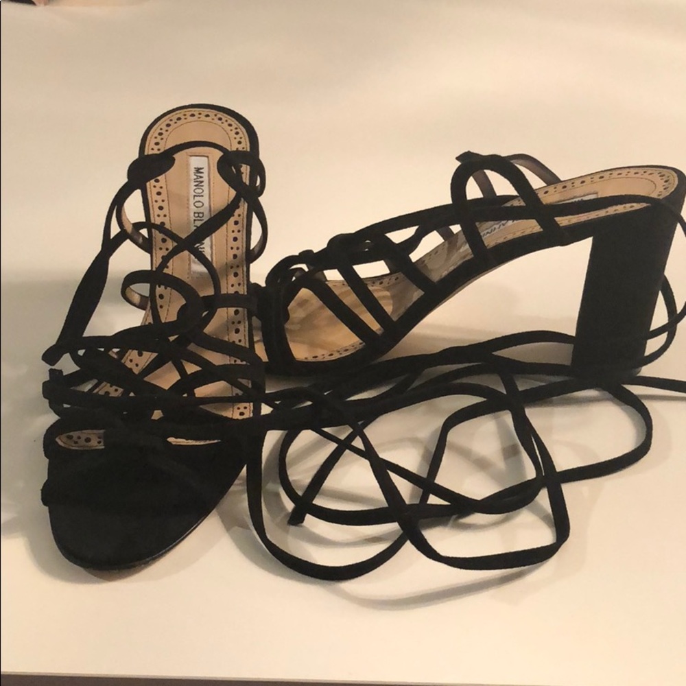 Black Manolo Blahnik suede heels